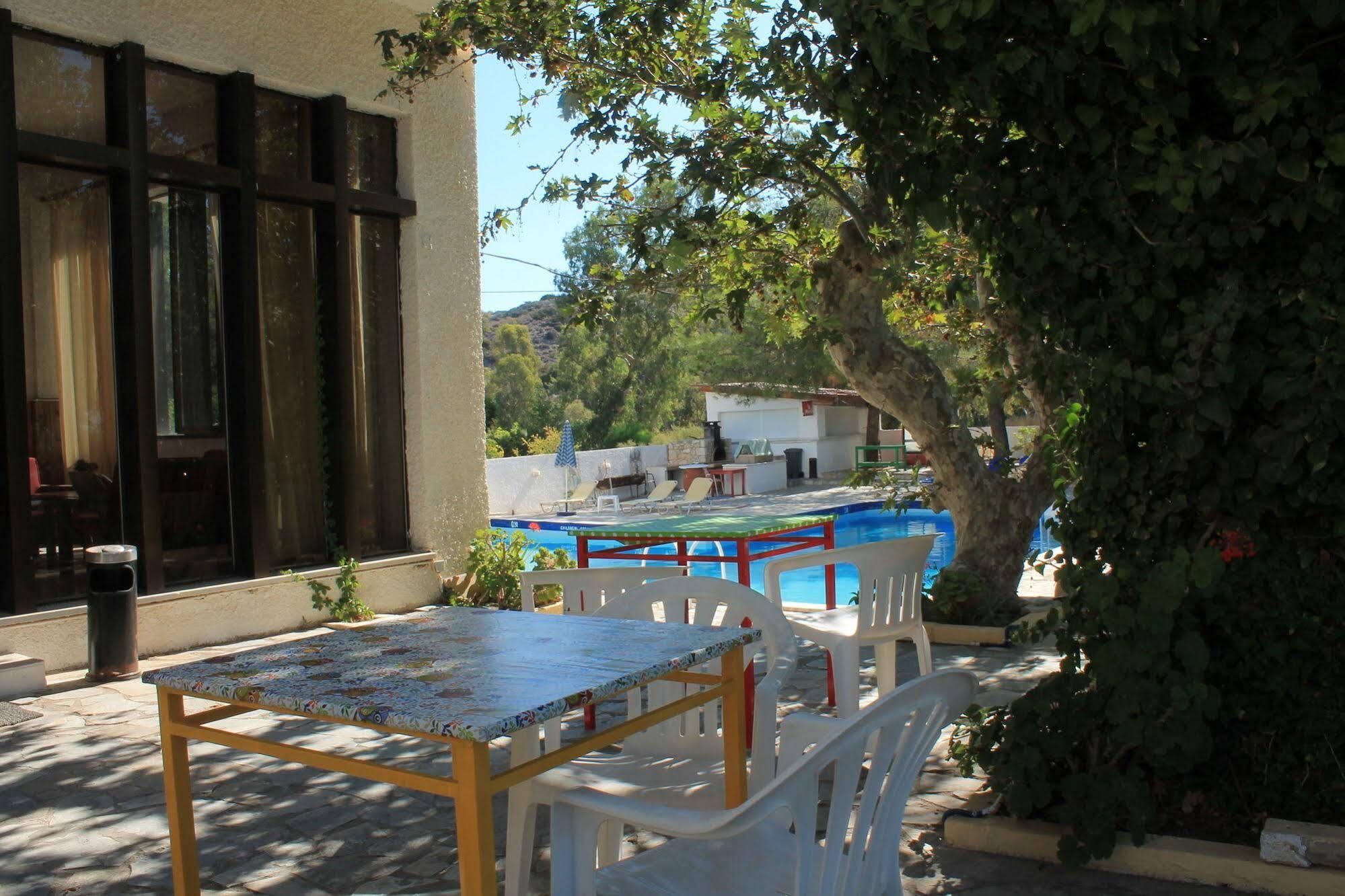 Esperides Hotel Ierápetra Exterior foto